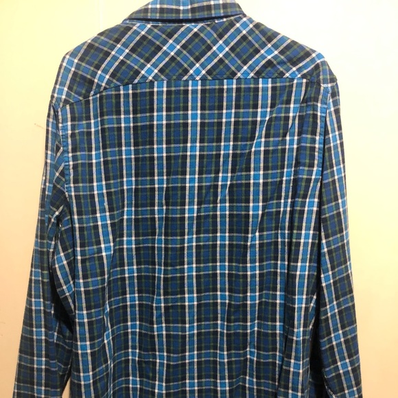 Penguin lightweight flannel. Size XL slim fit - Picture 4 of 4